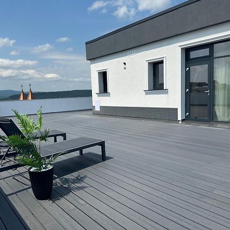 The Penthouse Hotell Vaslui Exteriör bild