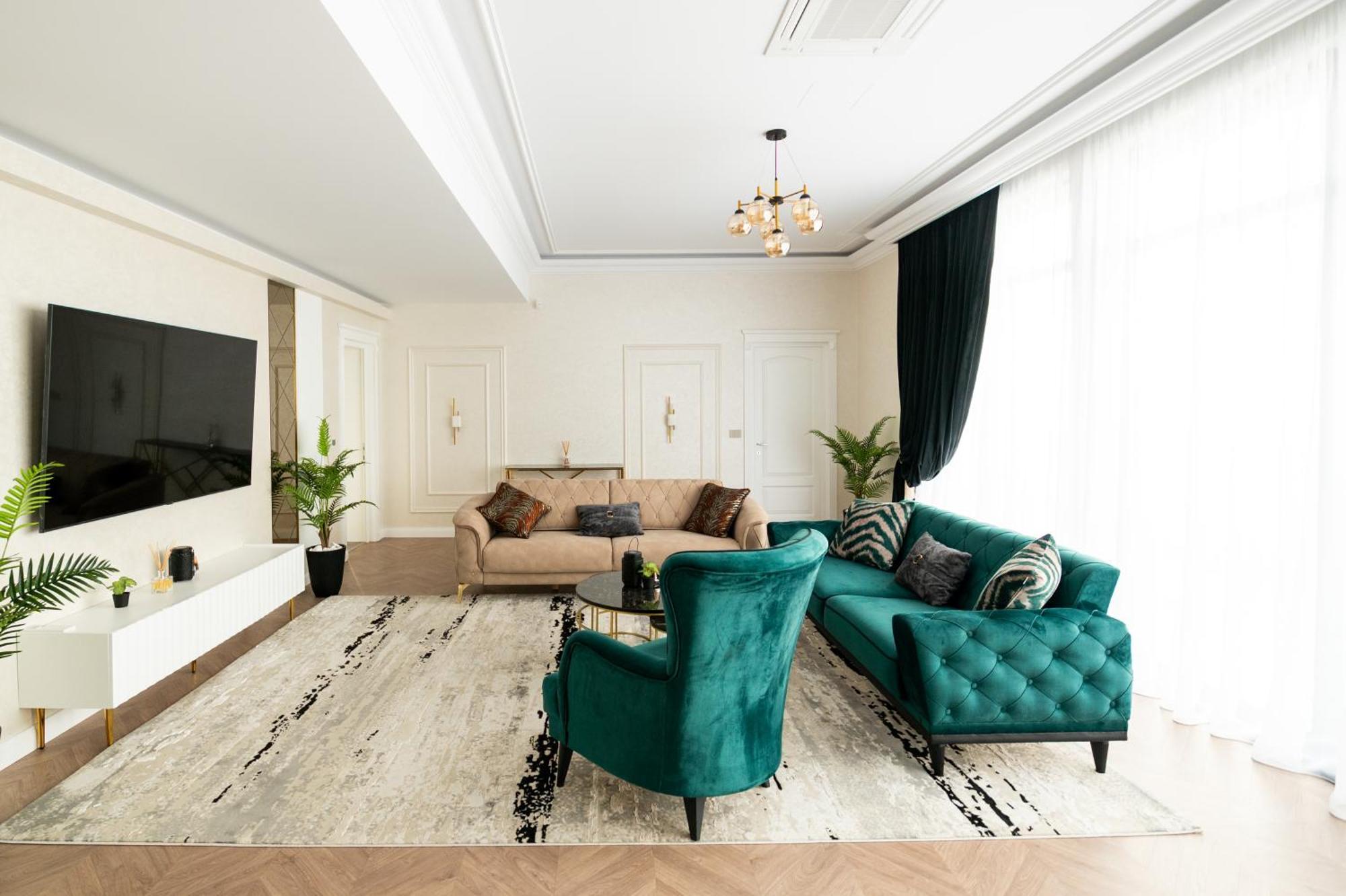 The Penthouse Hotell Vaslui Exteriör bild