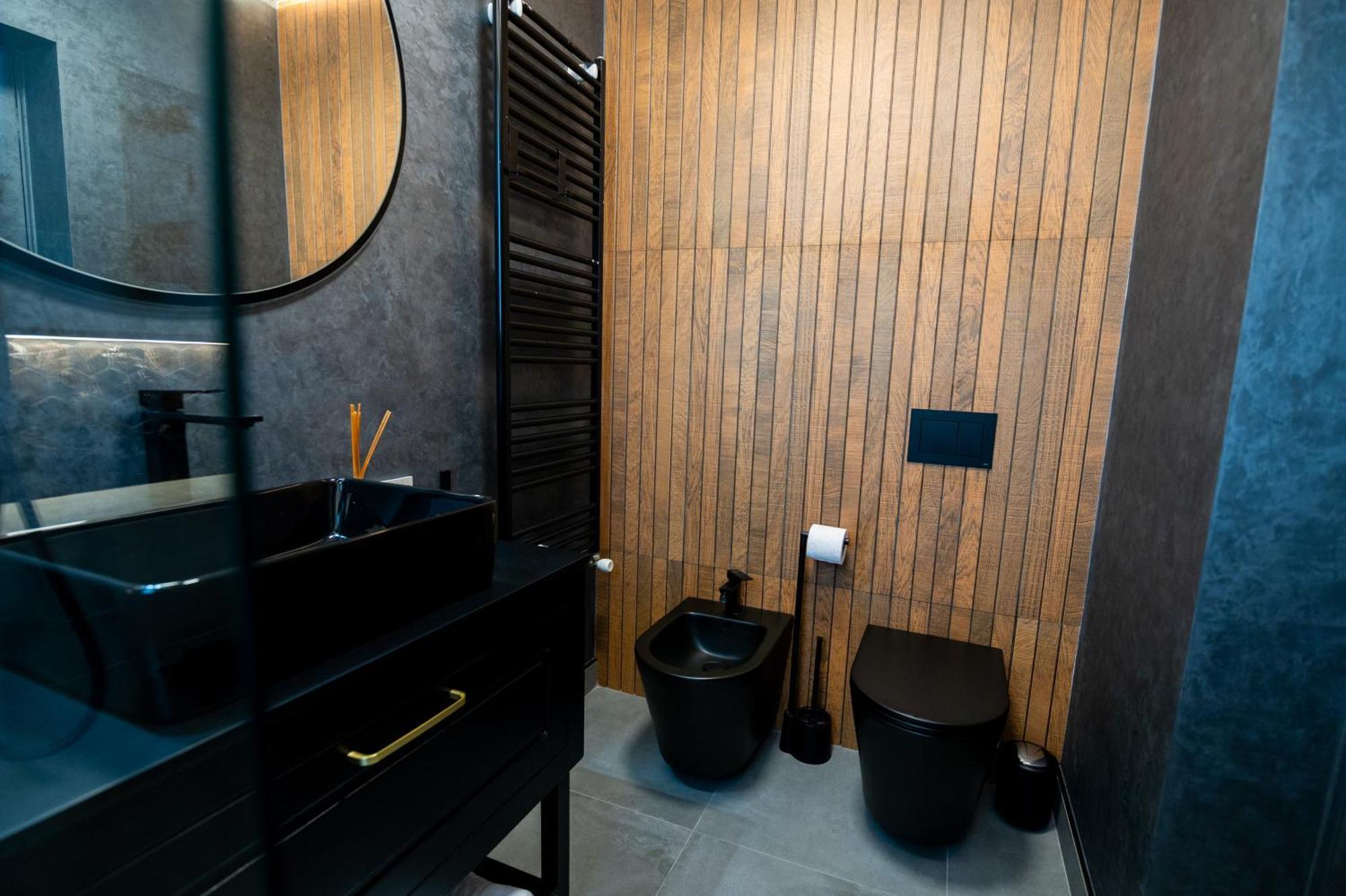 The Penthouse Hotell Vaslui Exteriör bild
